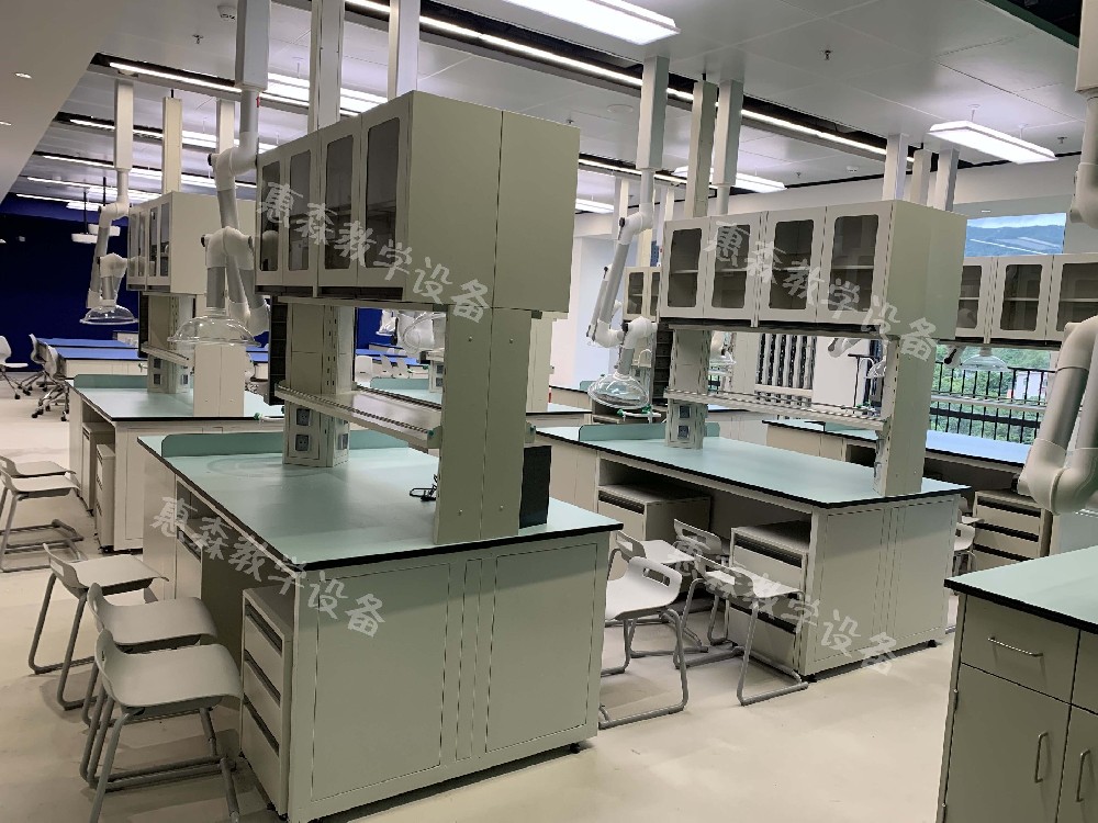 顶装化学实验室